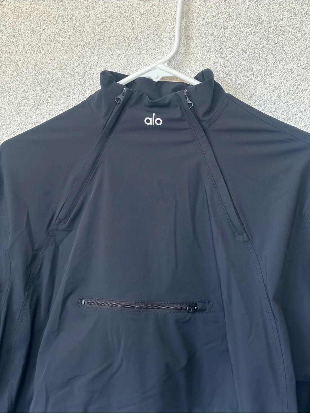 Alo Yoga Cropped Half-Zip / Windbreaker Hybrid Pullover , Size Small - Picture 3 of 6